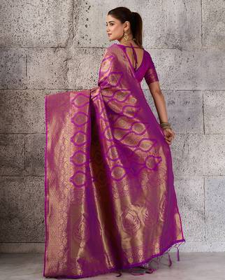 Magenta color rich sophisticated kanjivaram blend silk saree 2