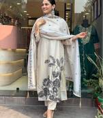 White viscose rayon digital print kurti pant set with mal chanderi dupatta