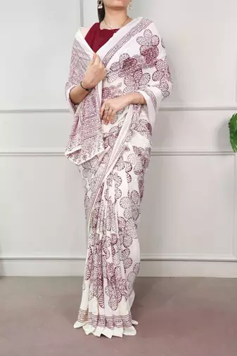 White fabric of saree printed saree with floral print