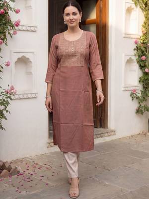 Brown women floral embroidered sequinned floral kurta 3
