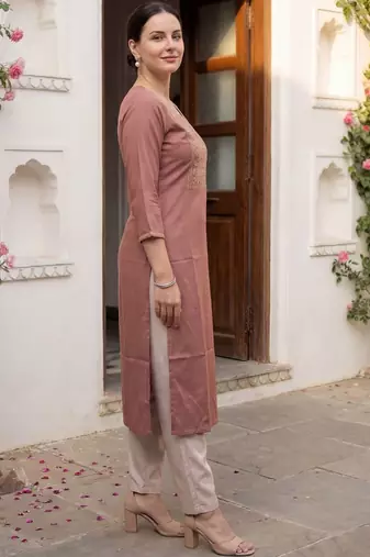 Brown women floral embroidered sequinned floral kurta