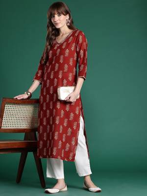 Maroon ethnic motifs printed cotton kurta 1