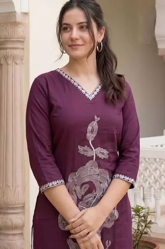 Burgundy floral embroidered thread work kurta