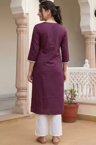 Burgundy floral embroidered thread work kurta