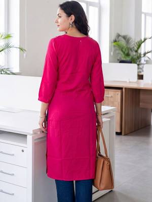 Pink women ethnic motifs embroidered thread work kurta 4