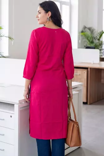 Pink women ethnic motifs embroidered thread work kurta