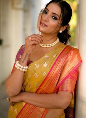 Mustard art silk printed saree with zari work 3
