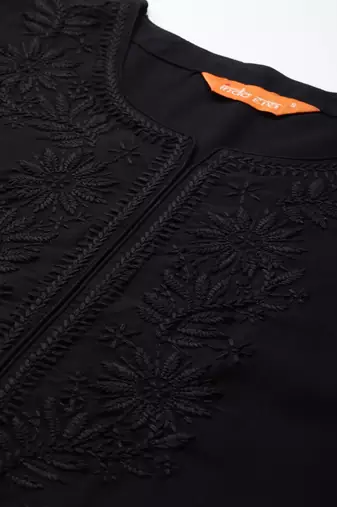 Black floral embroidered thread work kurta