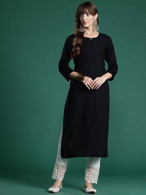 Black floral embroidered thread work kurta 3