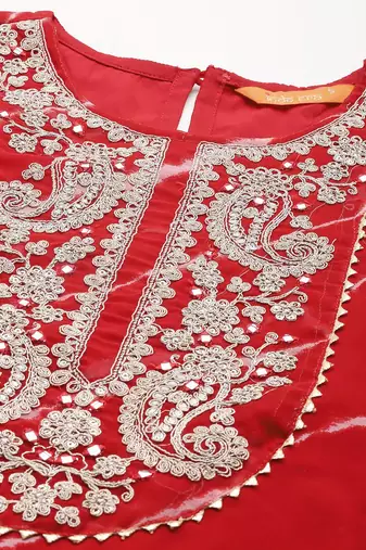 Red leheriya print zari & mirror embroidered straight georgette kurta
