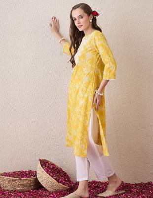 Yellow floral embroidered thread work cotton straight kurta 3