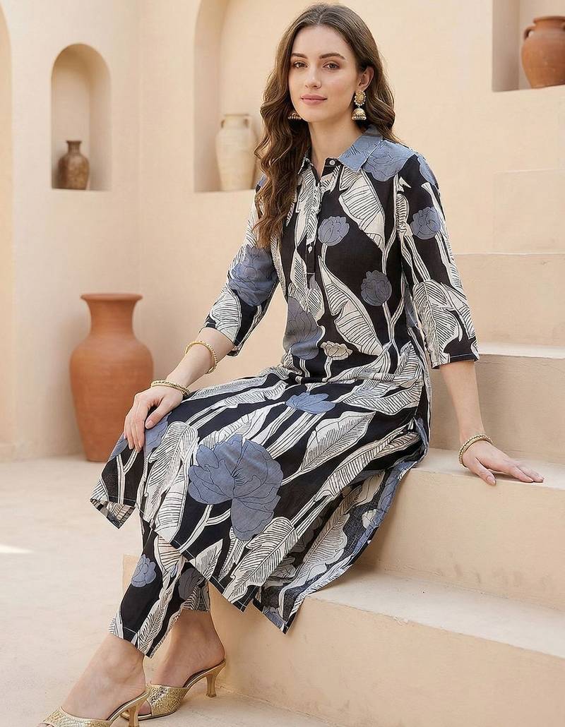 Black women floral printed regular pure cotton kurta with trousers