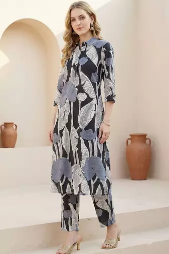 Black women floral printed regular pure cotton kurta with trousers