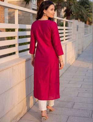 Pink women embroidered thread work kurta 4