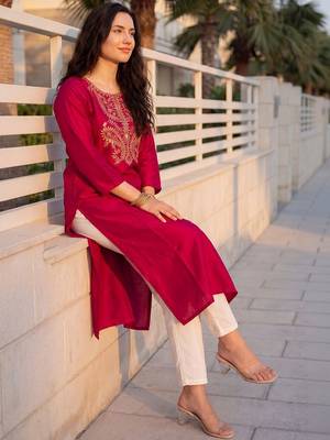 Pink women embroidered thread work kurta 5