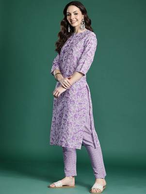 Purple floral printed cotton kurta with trousers & dupatta 5