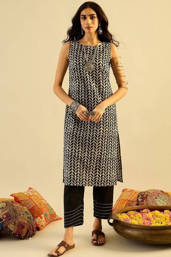 Black women floral printed indie prints kurta