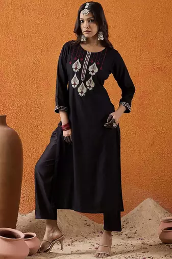 Black ethnic motifs embroidered thread work straight kurta