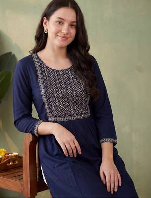 Blue women ethnic motifs embroidered thread work kurta 2