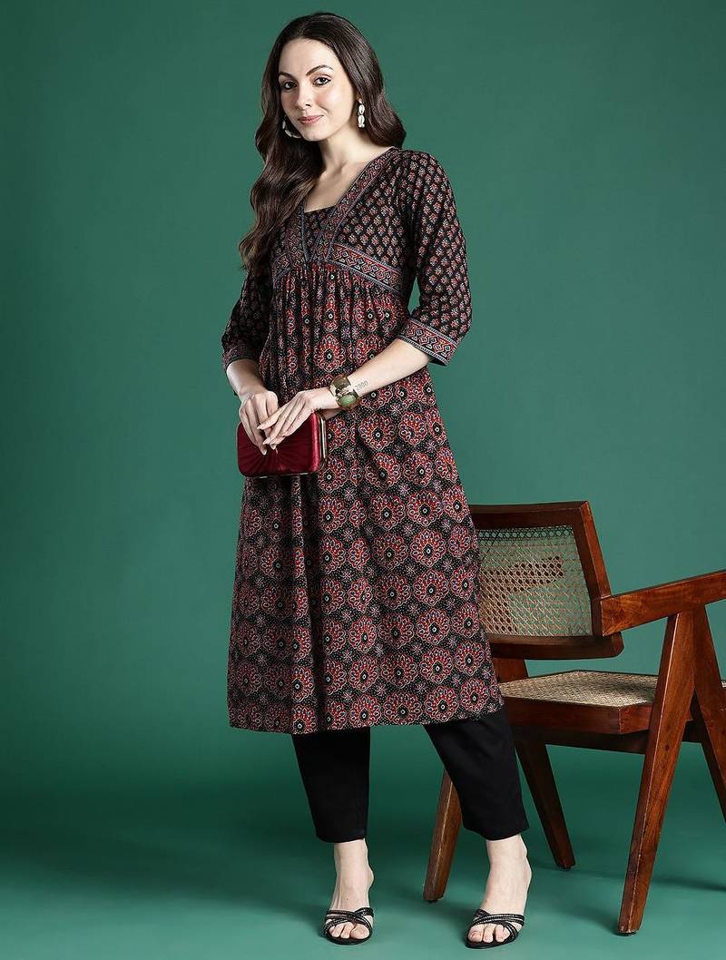 Black ethnic motifs printed kurta