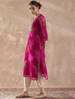 Pink floral embroidered straight zari work kurta 4