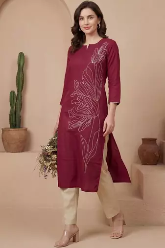 Pink women geometric embroidered thread work kurta