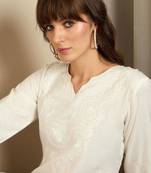 White women floral embroidered thread work straight kurta