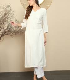 White women floral embroidered thread work straight kurta