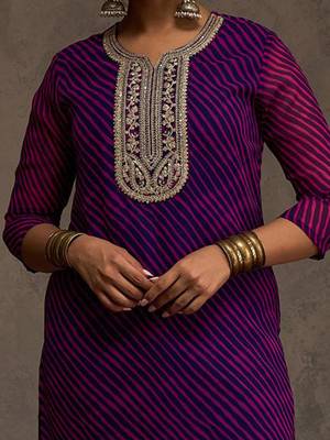 Purple women leheriya printed sequinned kurta 3