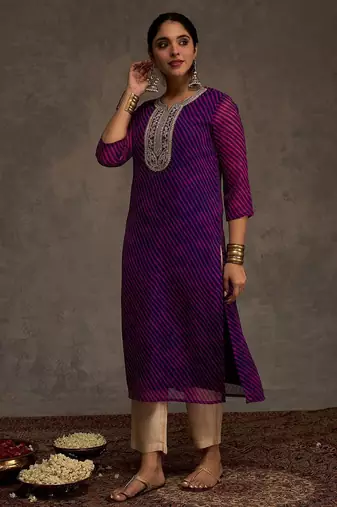 Purple women leheriya printed sequinned kurta