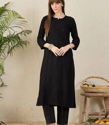 Black floral embroidered thread work round neck straight kurta