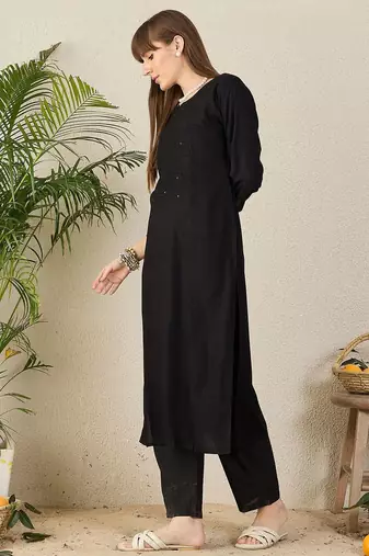 Black floral embroidered thread work round neck straight kurta