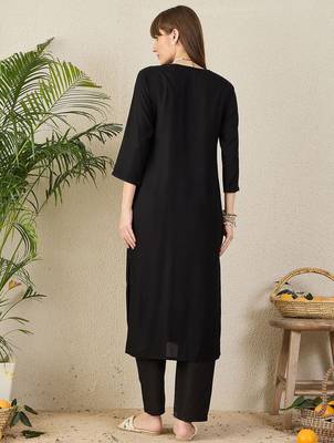 Black floral embroidered thread work round neck straight kurta 5