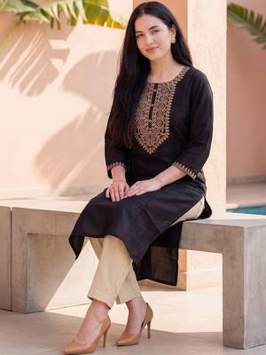 Black women ethnic motifs embroidered thread work kurta 5