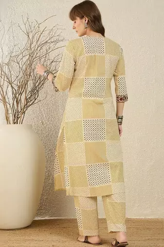 Yellow printed v-neck pure cotton kurta with trouser