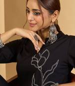 Black women floral embroidered v-neck kurta