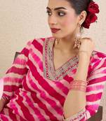 Pink women leheriya printed mirror work kurta
