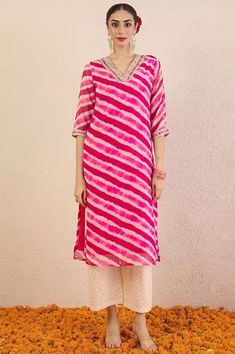 Pink women leheriya printed mirror work kurta