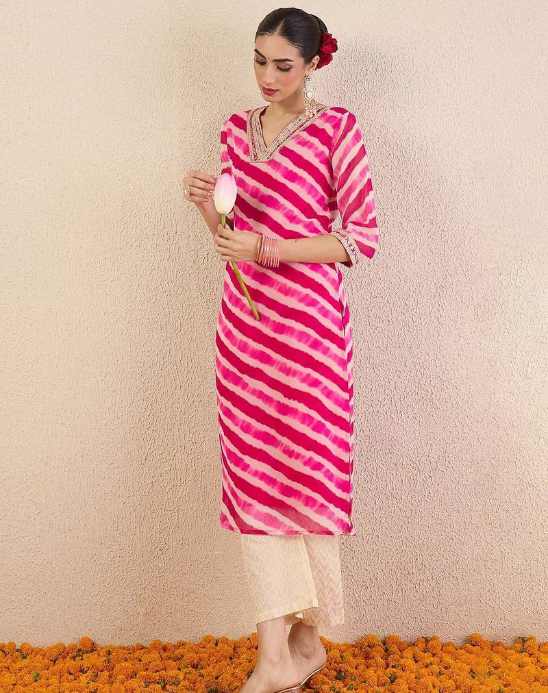 Pink women leheriya printed mirror work kurta