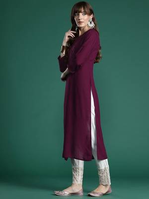 Burgundy floral embroidered thread work kurta 4