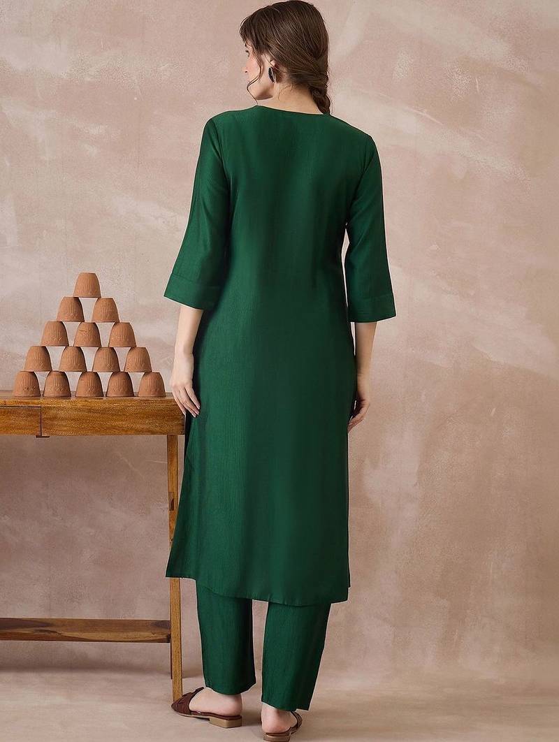 Green women regular liva kurta with trousers