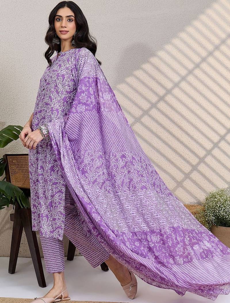 Lavender women floral printed regular pure cotton kurta with trousers & with dupatta