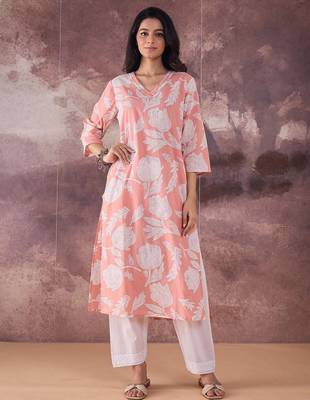 Pink floral printed v-neck straight cotton kurta 3