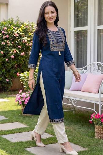 Blue women ethnic motifs embroidered thread work floral kurta
