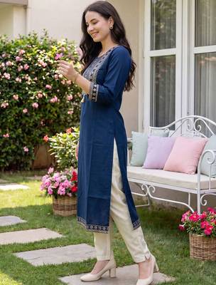 Blue women ethnic motifs embroidered thread work floral kurta 3