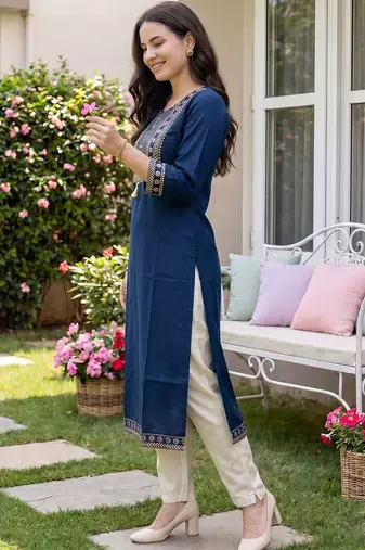 Blue women ethnic motifs embroidered thread work floral kurta
