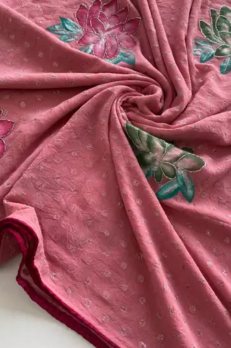 Onion pink georgette printed saree with floral print