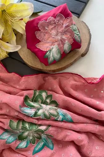 Onion pink georgette printed saree with floral print
