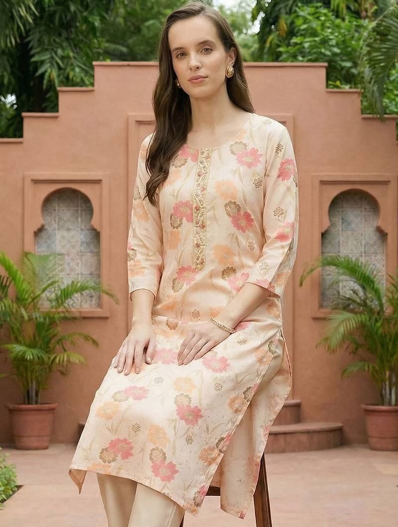 Cream women floral printed thread work floral kurta
