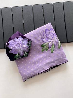 Purple georgette printed saree with floral print 2